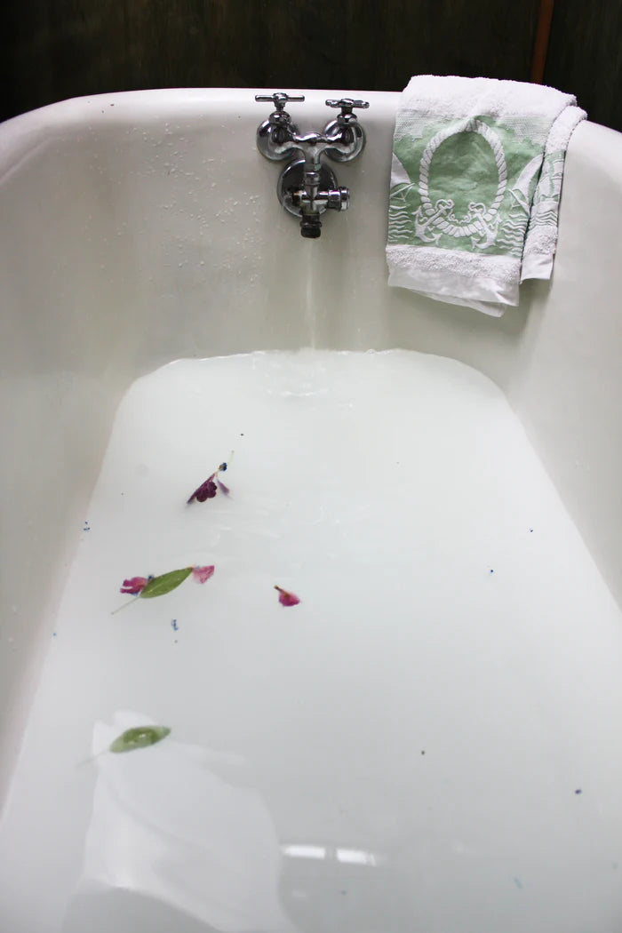 Eucalyptus & Lime Milk Bath - Unpredictable Gifts